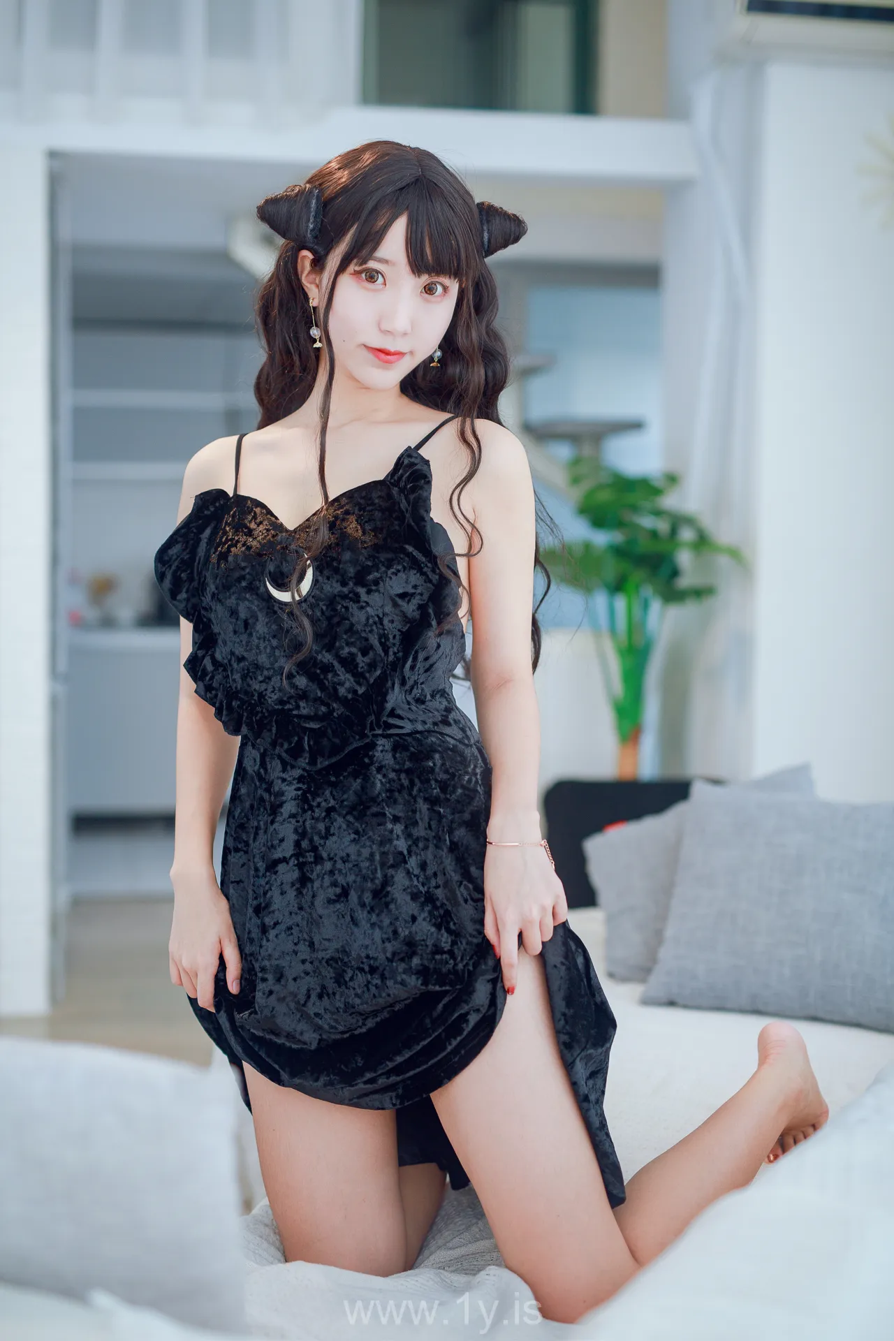 Coser@黑川 NO.027 Attractive Asian Beauty 小恶魔黑裙子